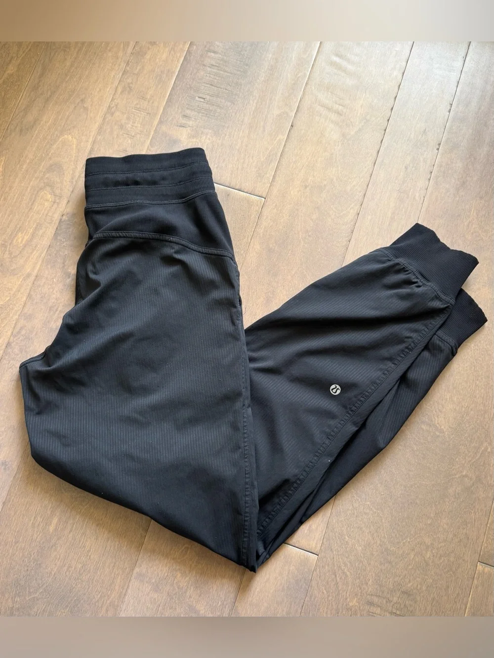 Lululemon Dance Studio Joggers *29